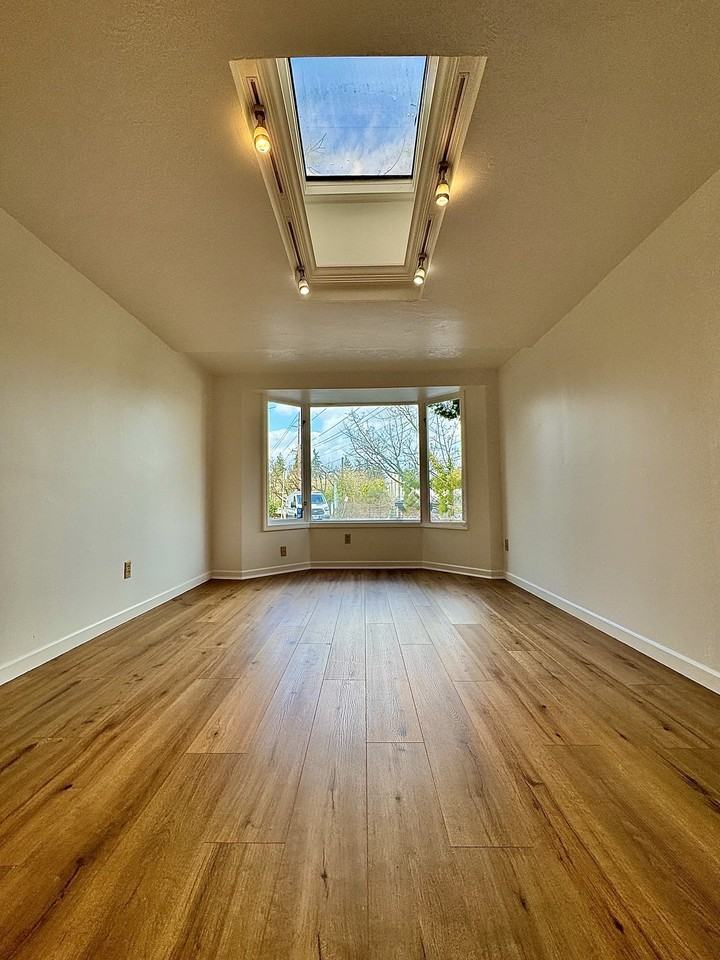 3405 Sw Barbur Blvd #C - Photo 3 of 15