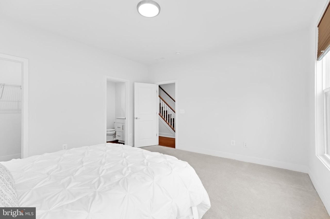 13725 Aviation Pl - Photo 7 of 50