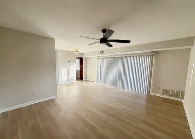 1805 William St #8B - Photo 3 of 8