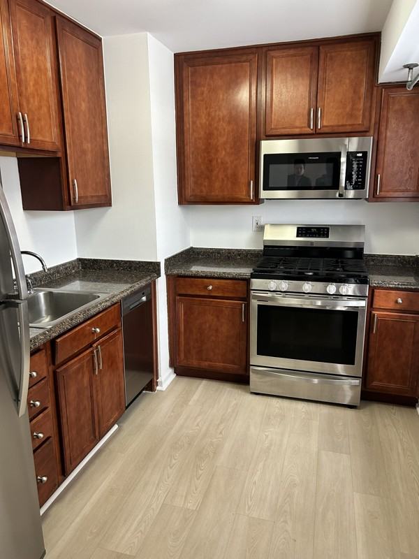 1805 William St #8B - Photo 4 of 8