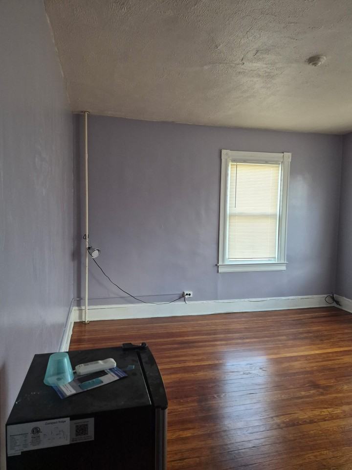 5118 Gwynn Oak Ave - Photo 5 of 10