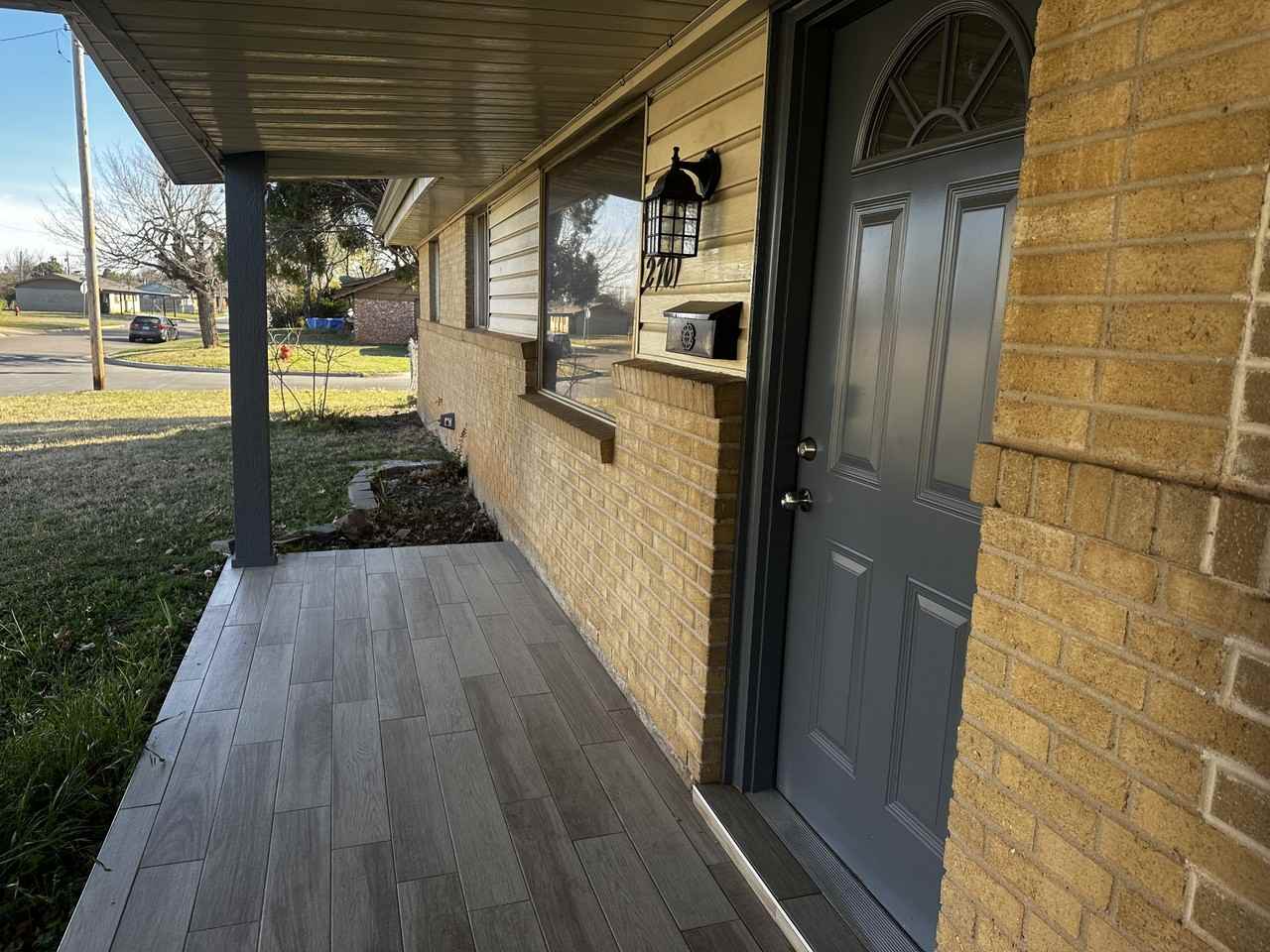 2701 Sw 65th St - Photo 3 of 20