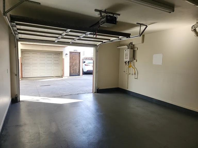 1536 1/2 W 11th Pl - Photo 5 of 16