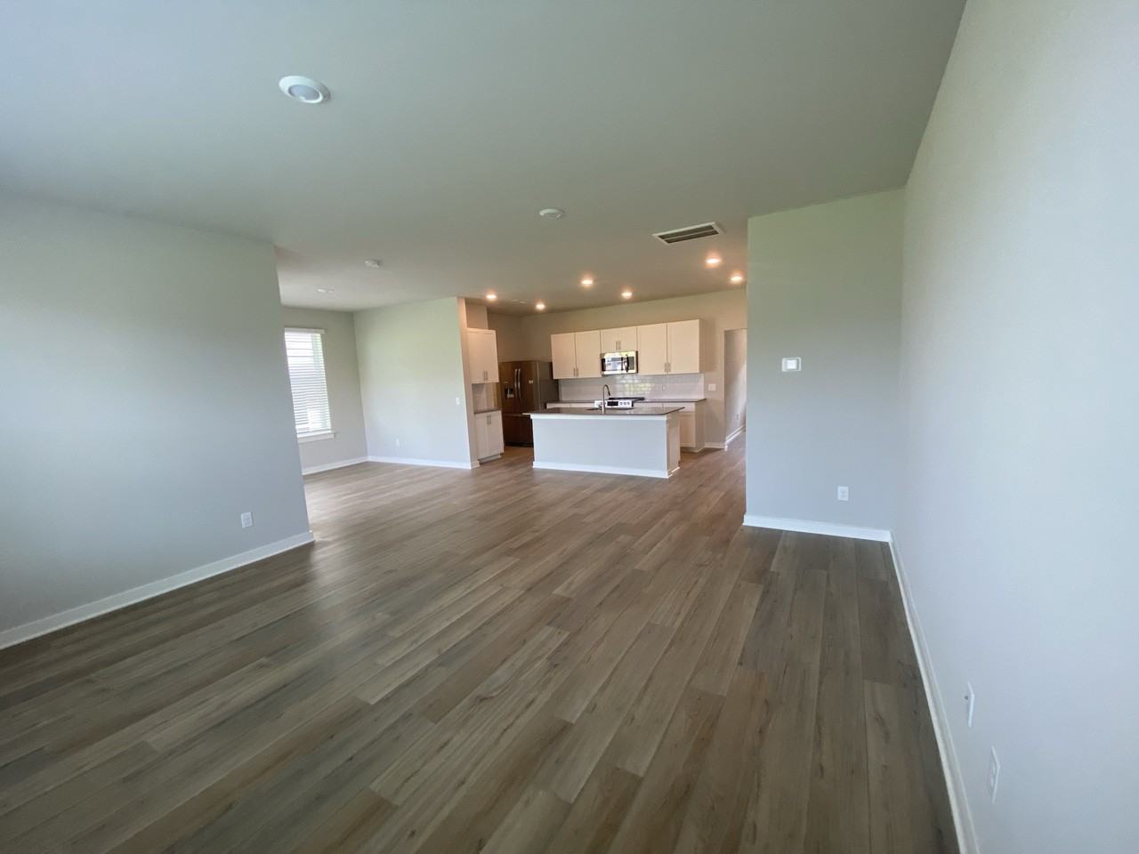 3115 Lamond Dr - Photo 7 of 18