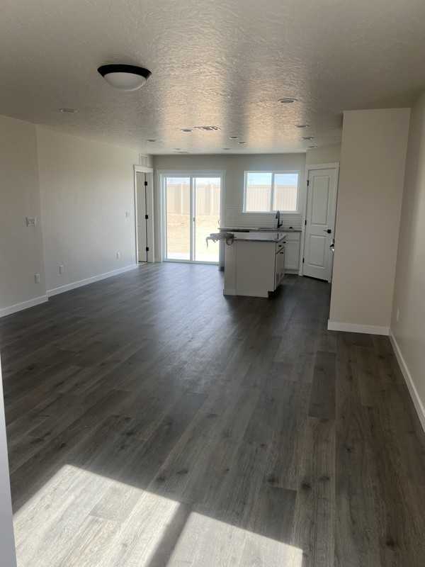 10114 Longtail Dr - Photo 3 of 17