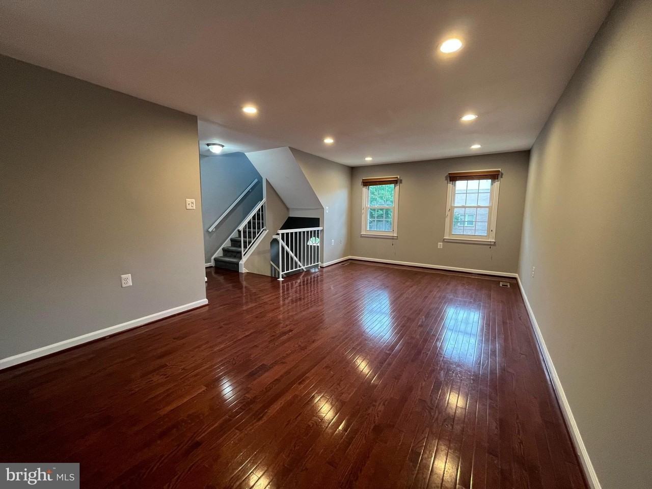 11353 Cromwell Ct - Photo 3 of 34