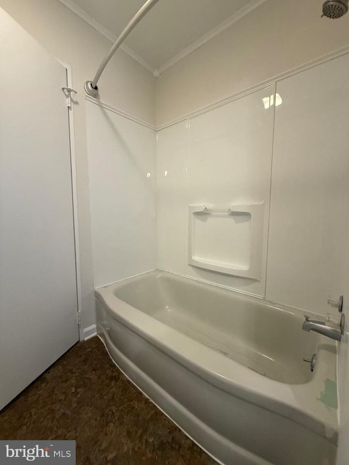 1118 Circle Dr - Photo 7 of 23