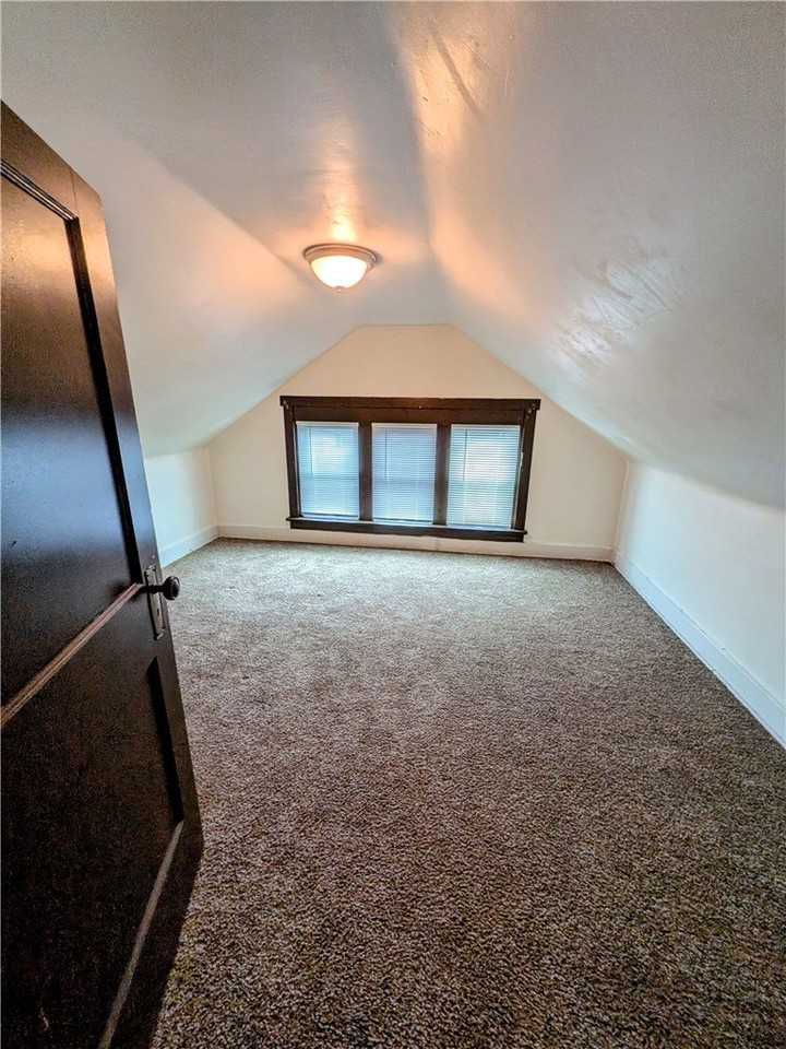 2812 Jenny Lind St - Photo 5 of 8