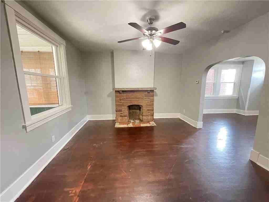 114 Merritt Ave - Photo 2 of 8