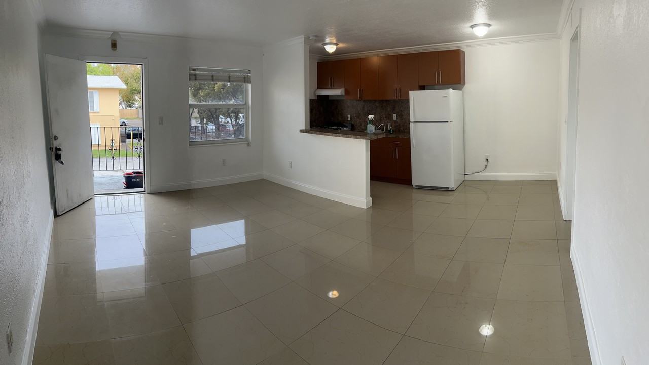 3855 Sw 79th Ave #34 - Photo 2 of 8