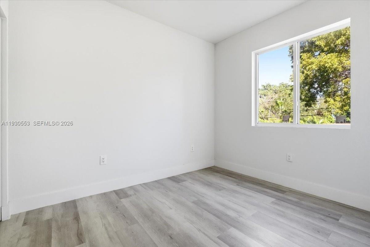 1126 Nw 28th St #NA - Photo 4 of 15
