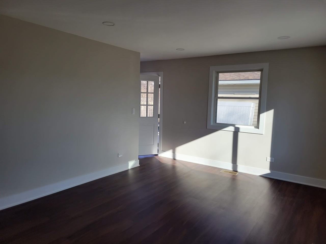 2919 Cardinal Dr #NA - Photo 3 of 4