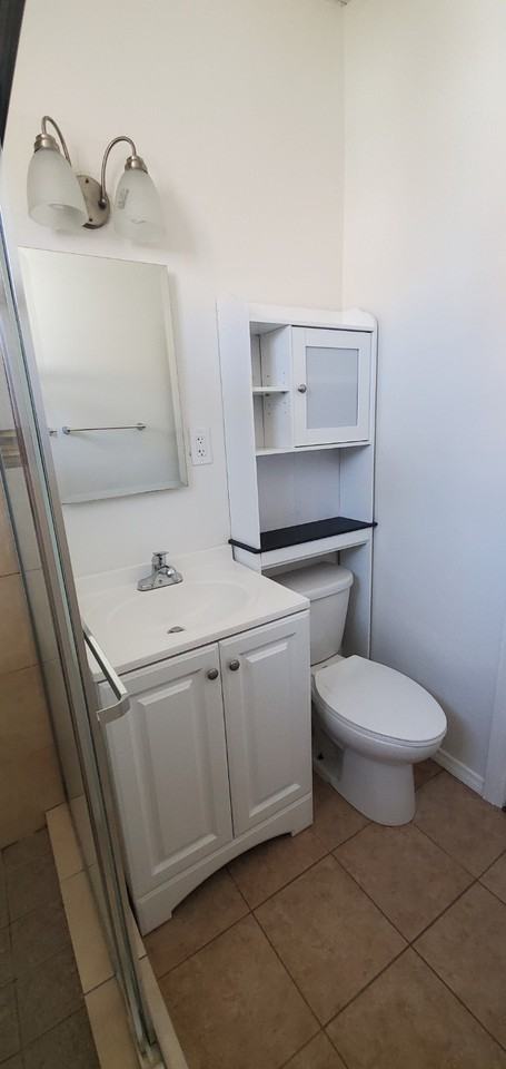 6107 1/2 Piedmont Ave #4 - Photo 7 of 9