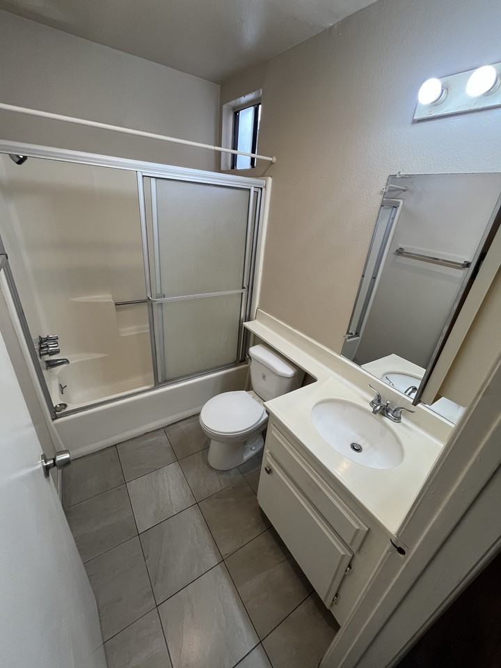 615 Raleigh St #103 - Photo 7 of 15