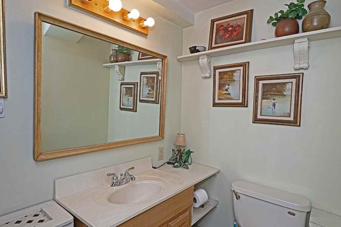 900 Bingham St - Photo 4 of 9