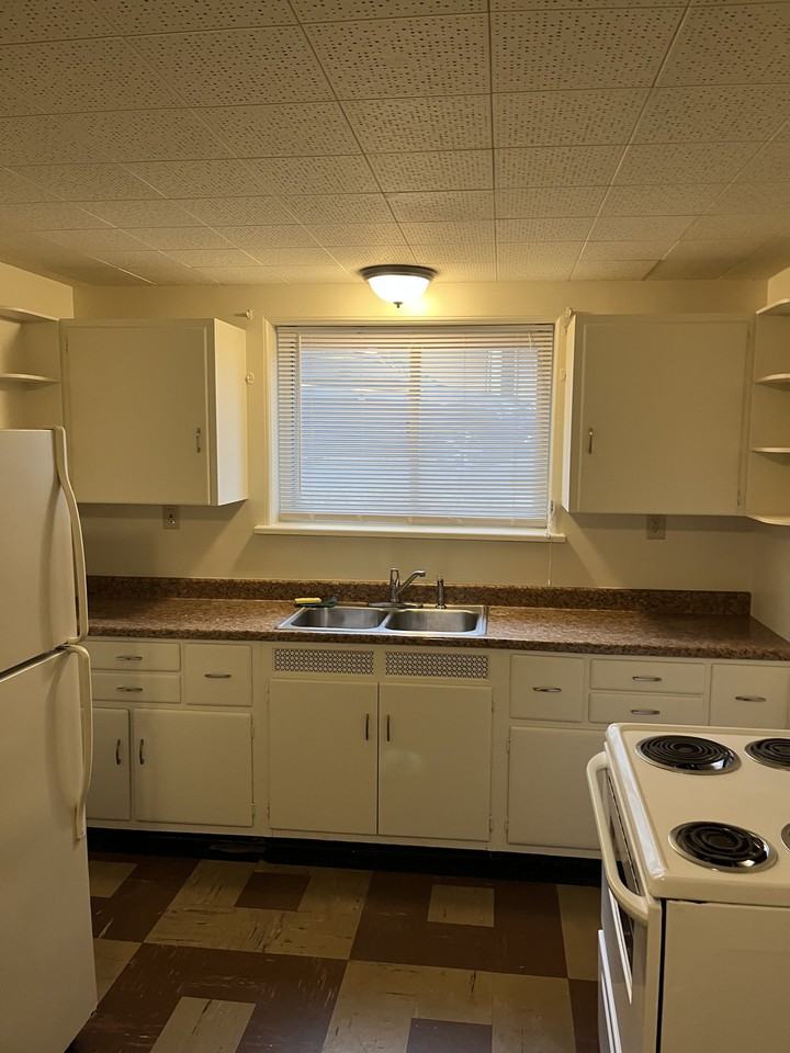 411 S High St #1 - Photo 6 of 14