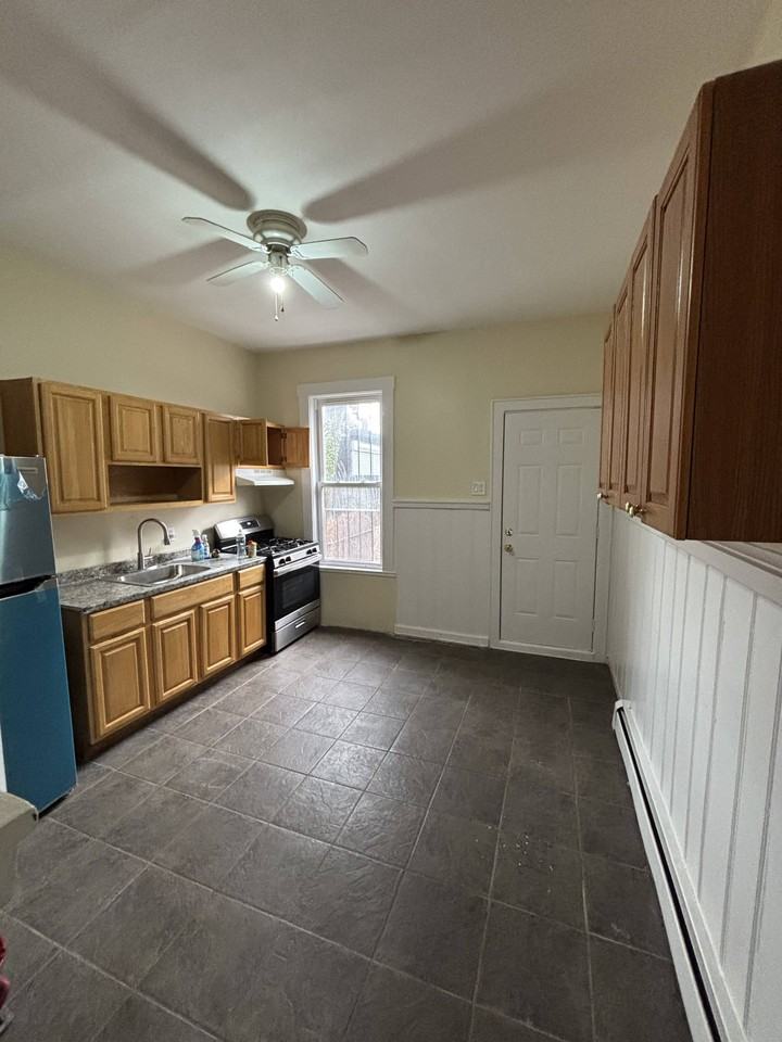 244 6th Ave W #NA - Photo 3 of 21