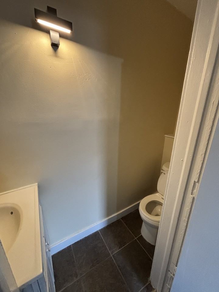 244 6th Ave W #NA - Photo 4 of 21