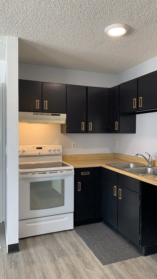 2510 S Mckinley St - Photo 2 of 7