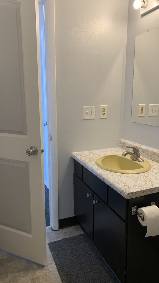 2510 S Mckinley St - Photo 3 of 7