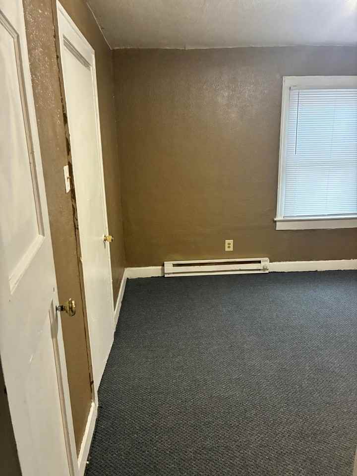 1623 Lawton Ave #NA - Photo 3 of 14