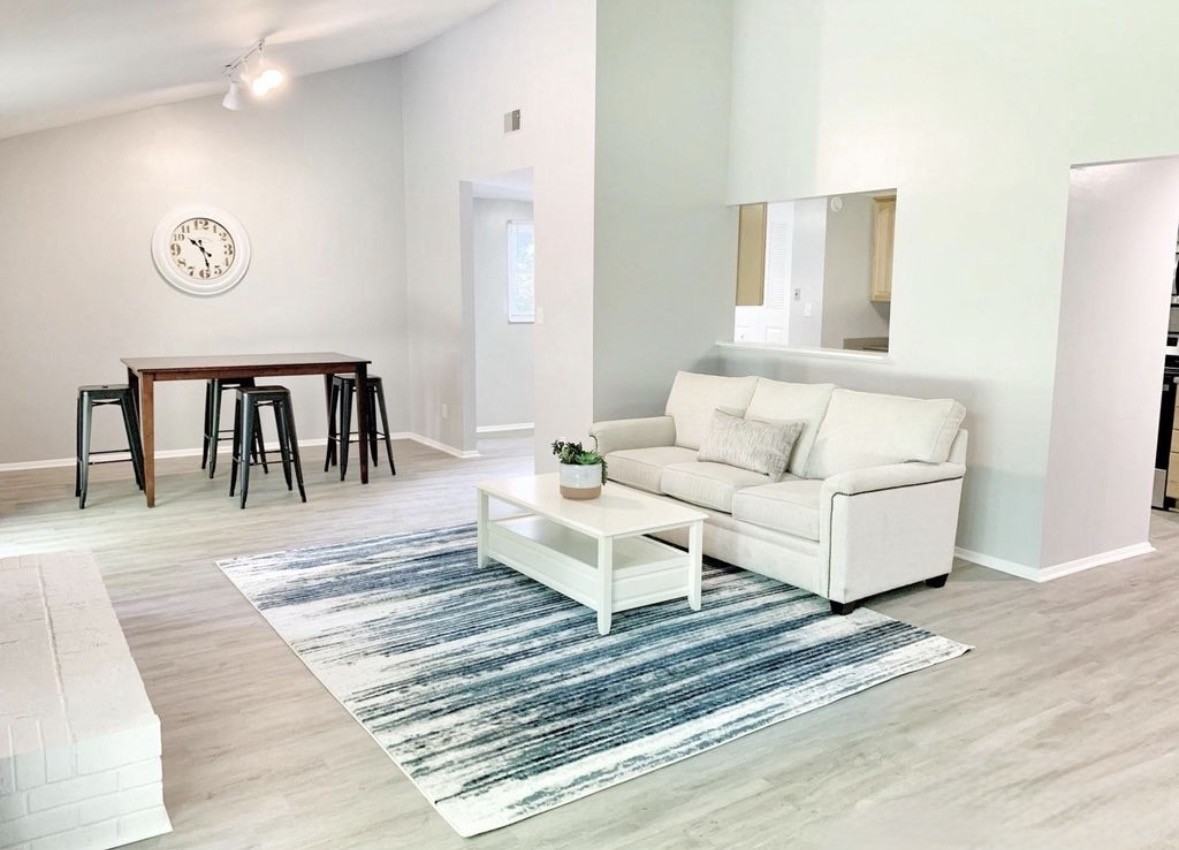 9426 Robert Burns Ct #NA - Photo 4 of 14