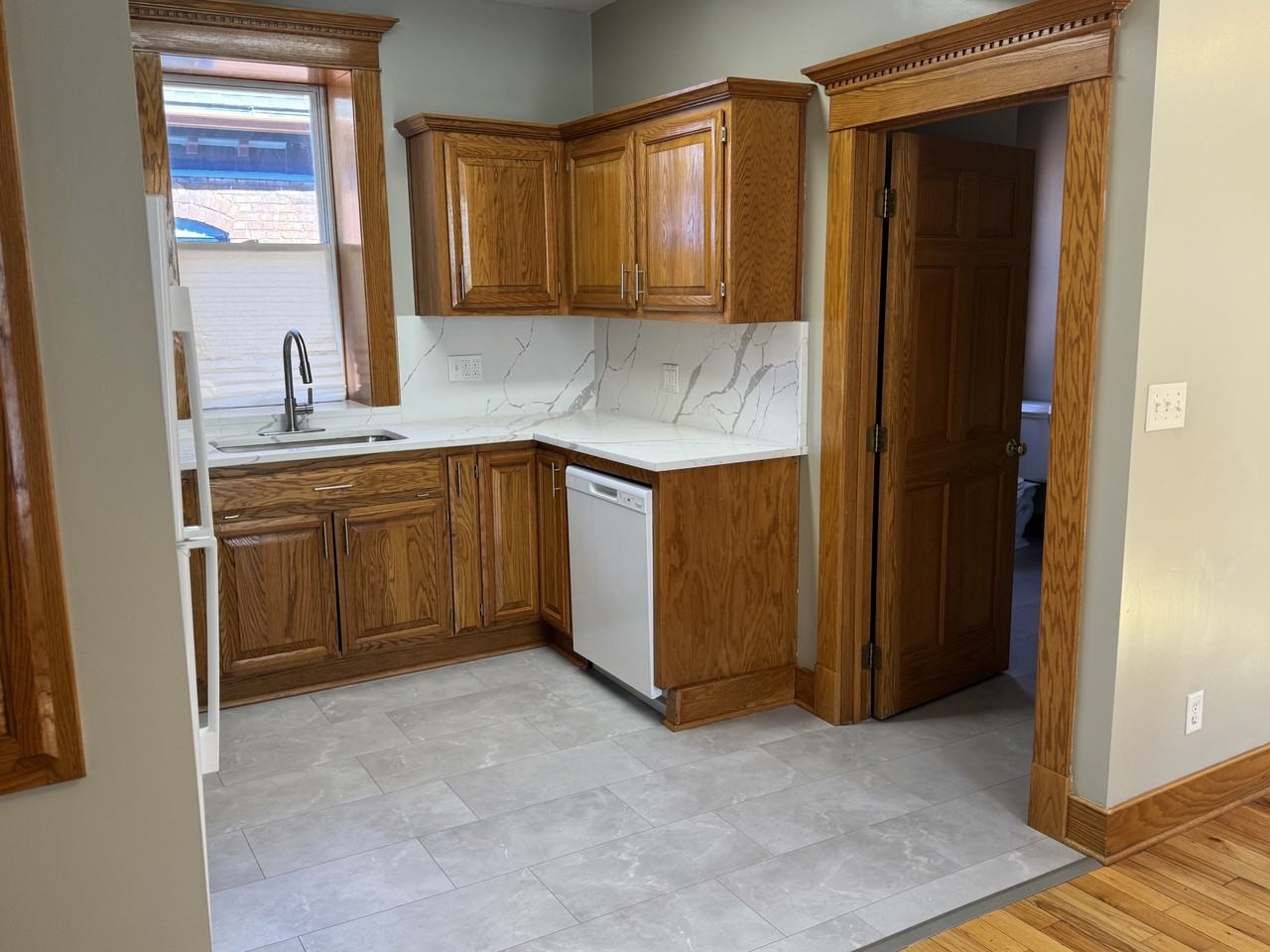 504 Bellefontaine Ave #2 - Photo 4 of 14