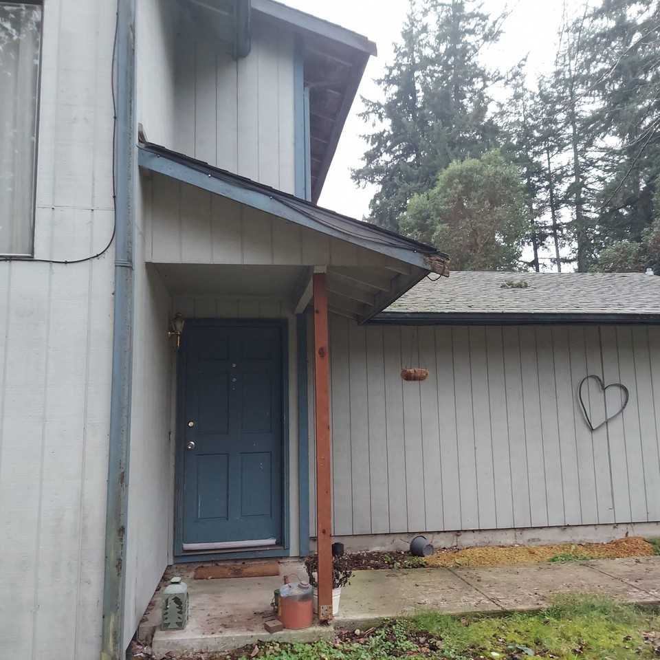 318 Duterrow Rd Se #B - Photo 2 of 2