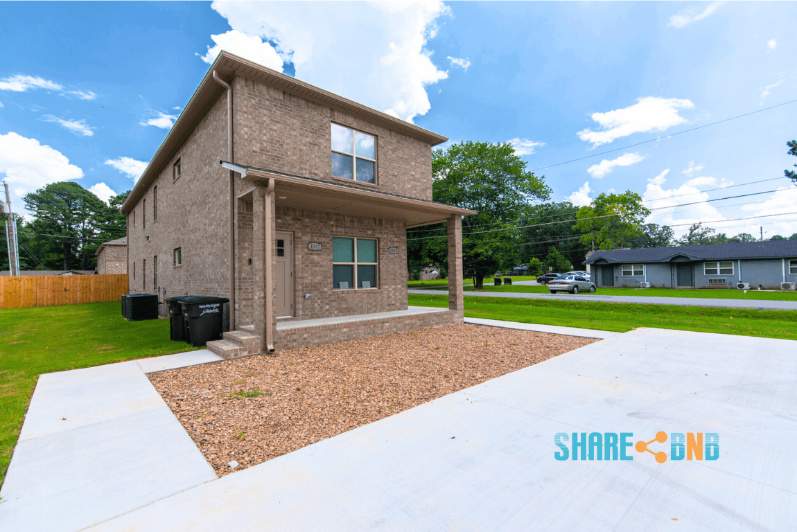 1517 Stamps St #1519