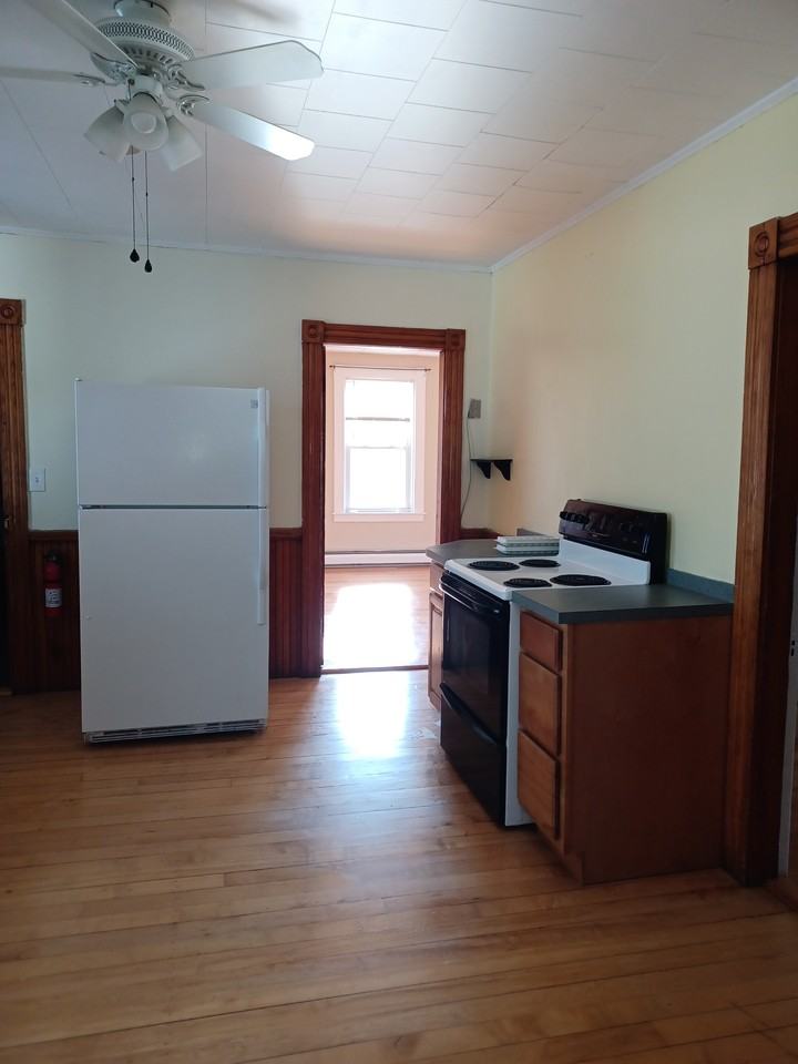 16 Ford St #2 - Photo 4 of 6