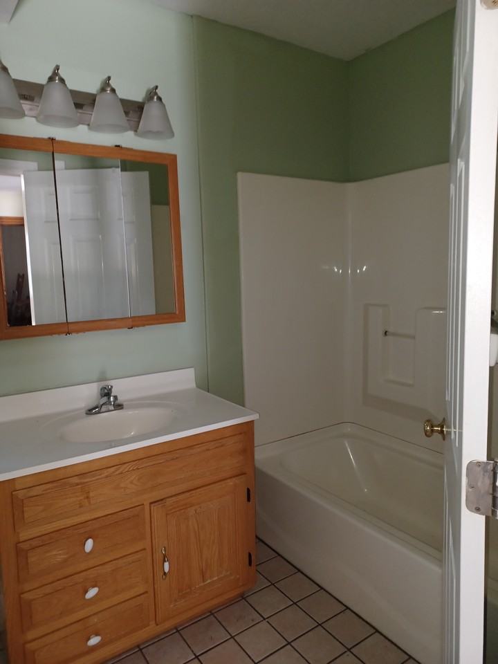 16 Ford St #2 - Photo 5 of 6