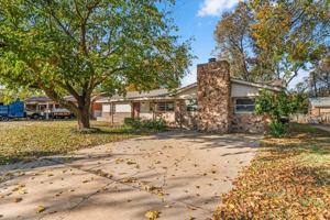 featured image of 1204 John Reagan St #NA