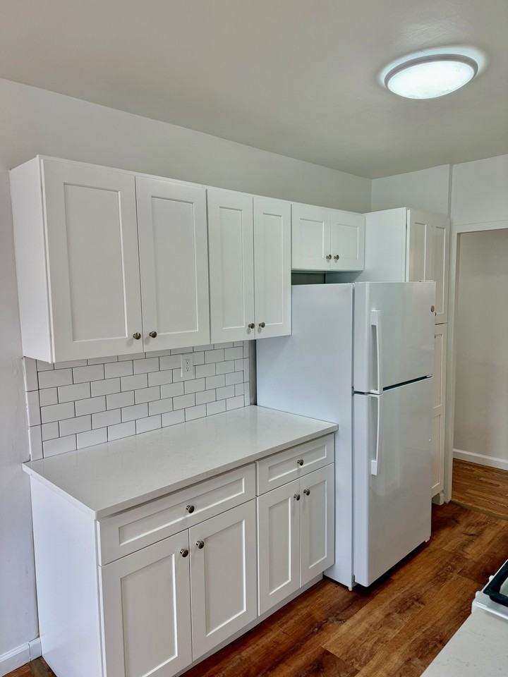 47 Davis Ave #3K - Photo 3 of 16