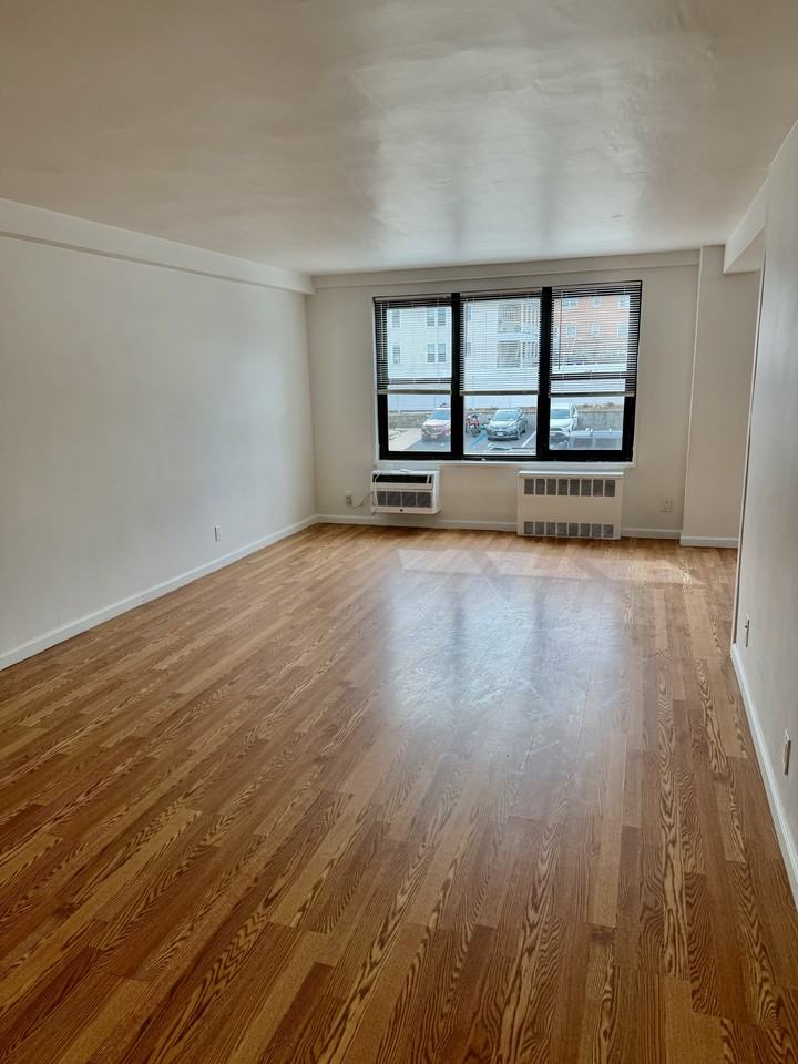 47 Davis Ave #3K - Photo 5 of 16