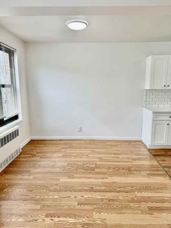 47 Davis Ave #3K - Photo 6 of 16