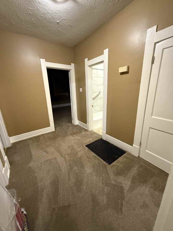 644 S 40th St #NA - Photo 7 of 24