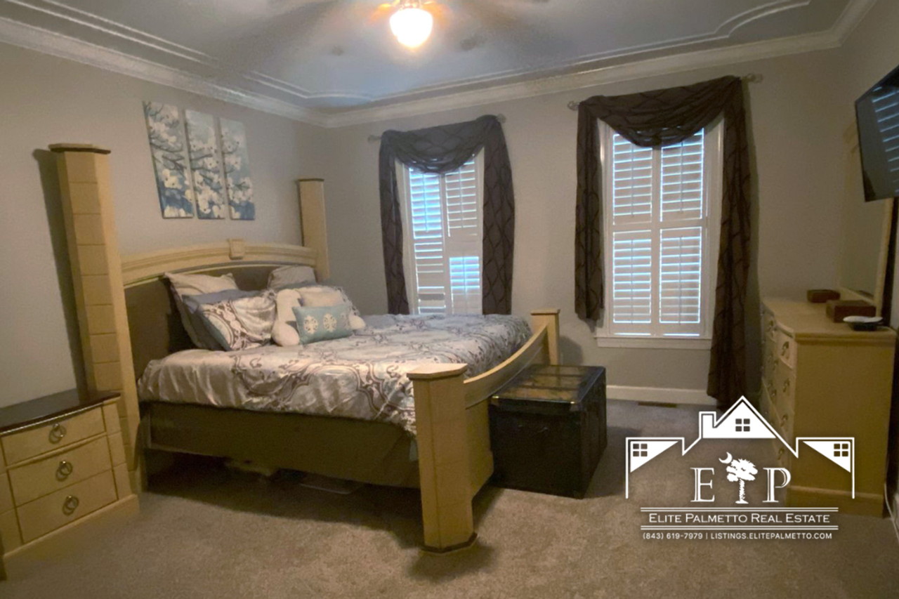 4201 Meadowbrook Ct - Photo 2 of 23