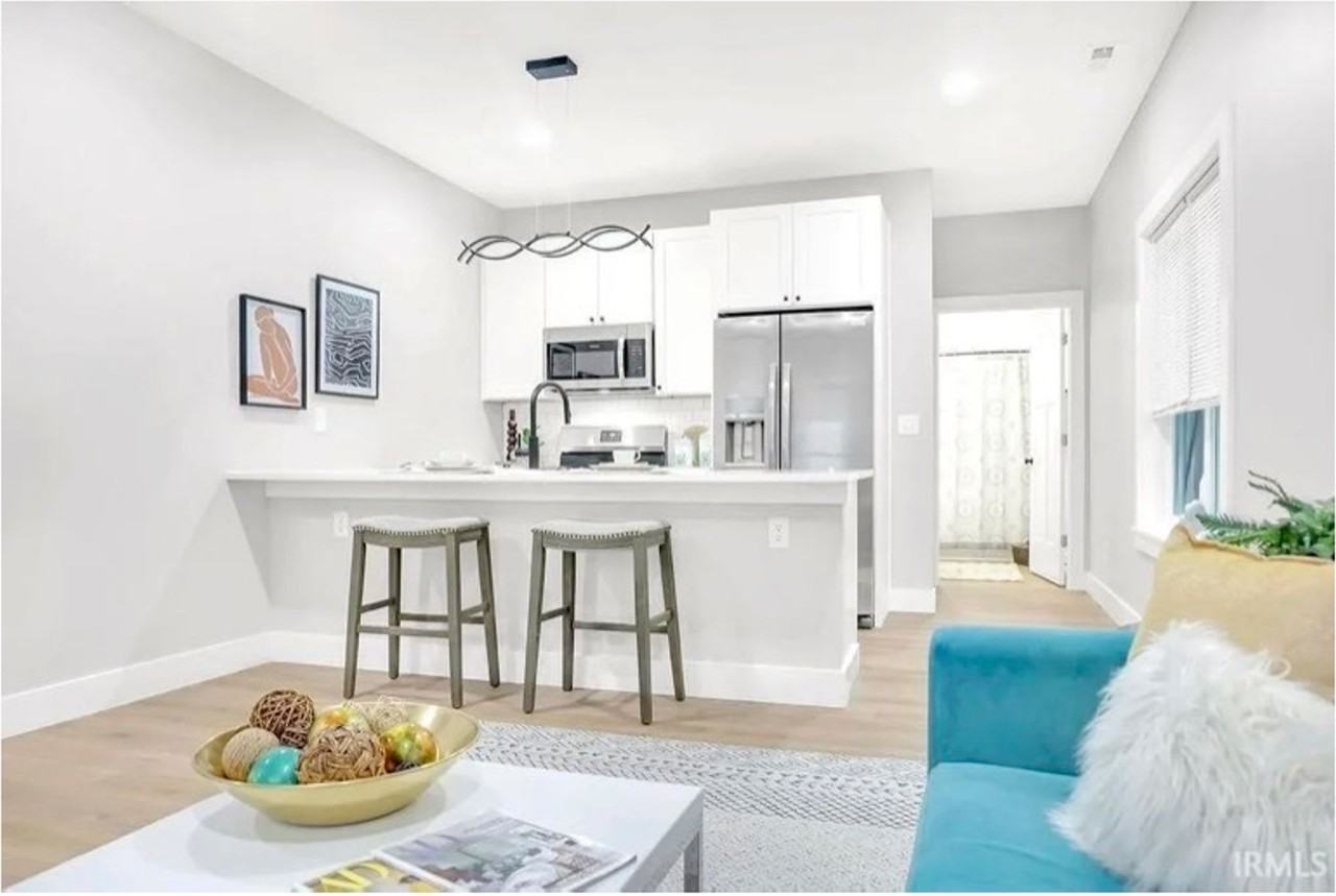 111 S Jefferson - Photo 4 of 16