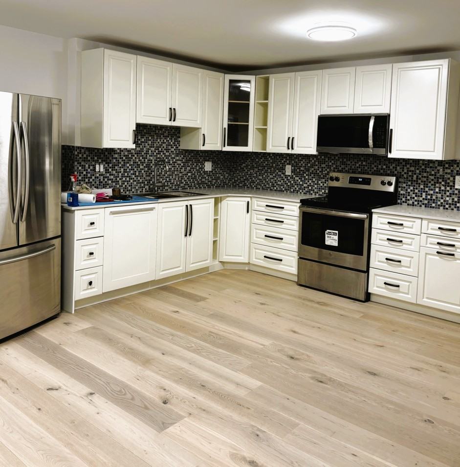 712 Delestre Avenue - Photo 3 of 10