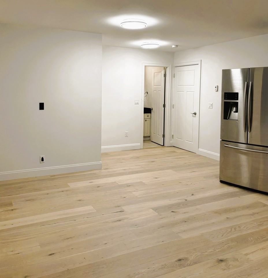 712 Delestre Avenue - Photo 4 of 10