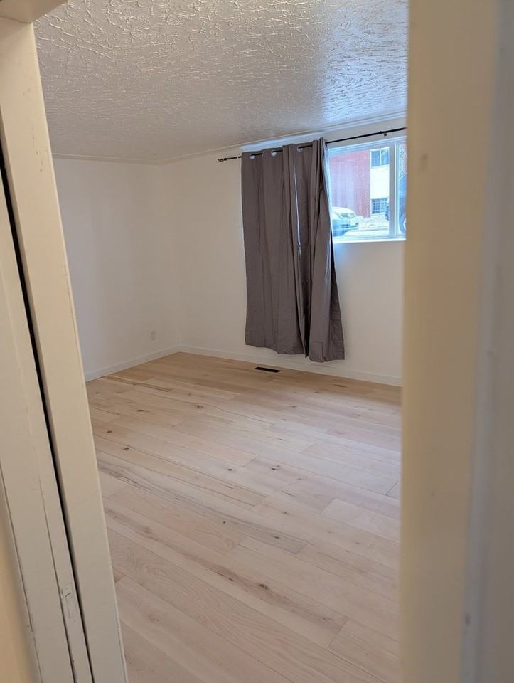 8210 101 St Nw - Photo 2 of 13