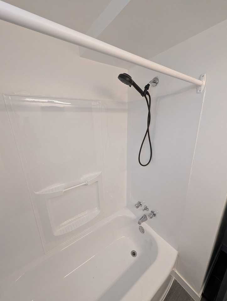 8210 101 St Nw - Photo 6 of 13