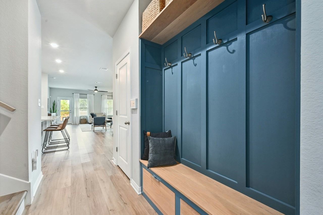 911 Bright Gemstone Way #1 - Photo 3 of 36