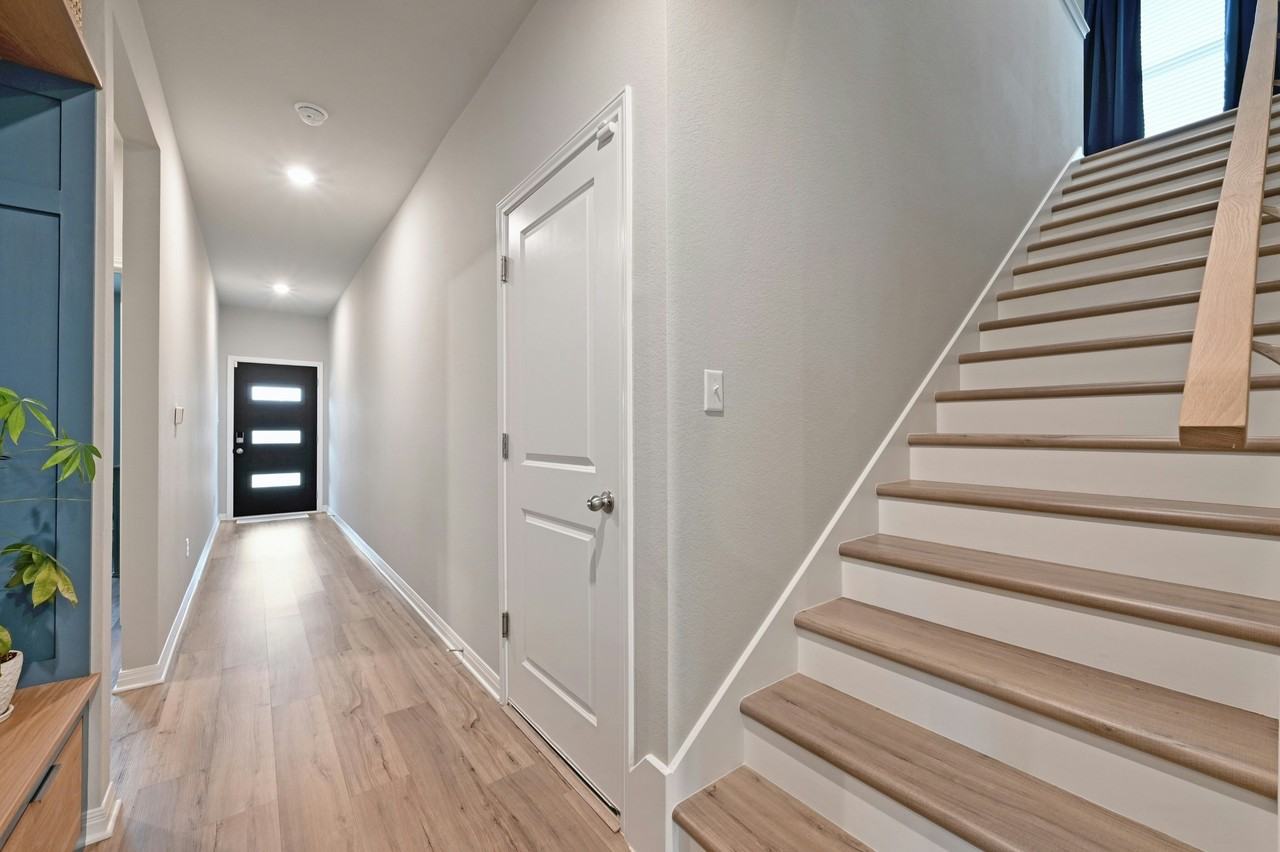 911 Bright Gemstone Way #1 - Photo 4 of 36