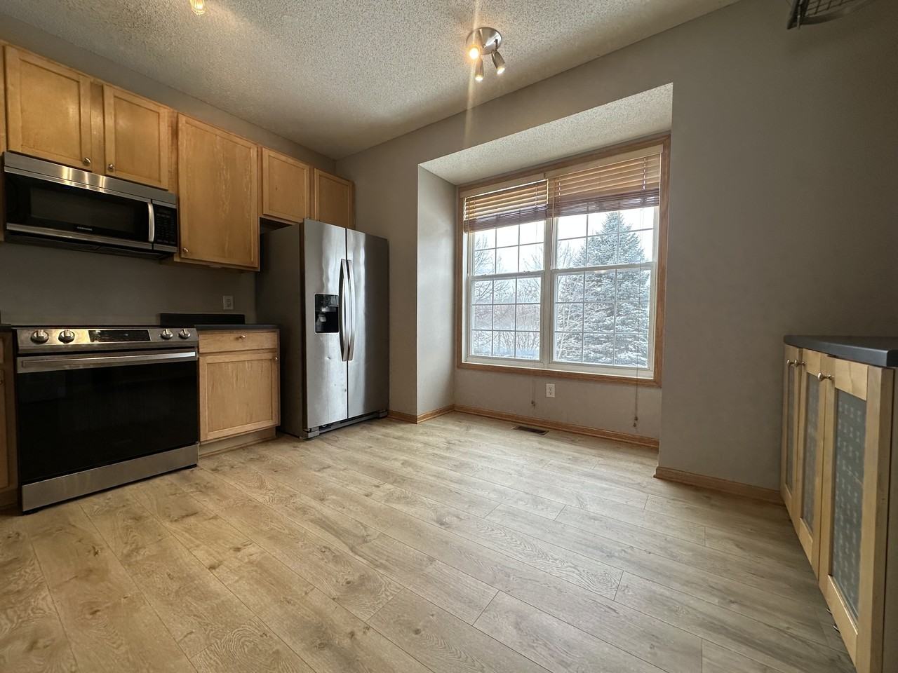 405 Village Pkwy #0 - Photo 6 of 34