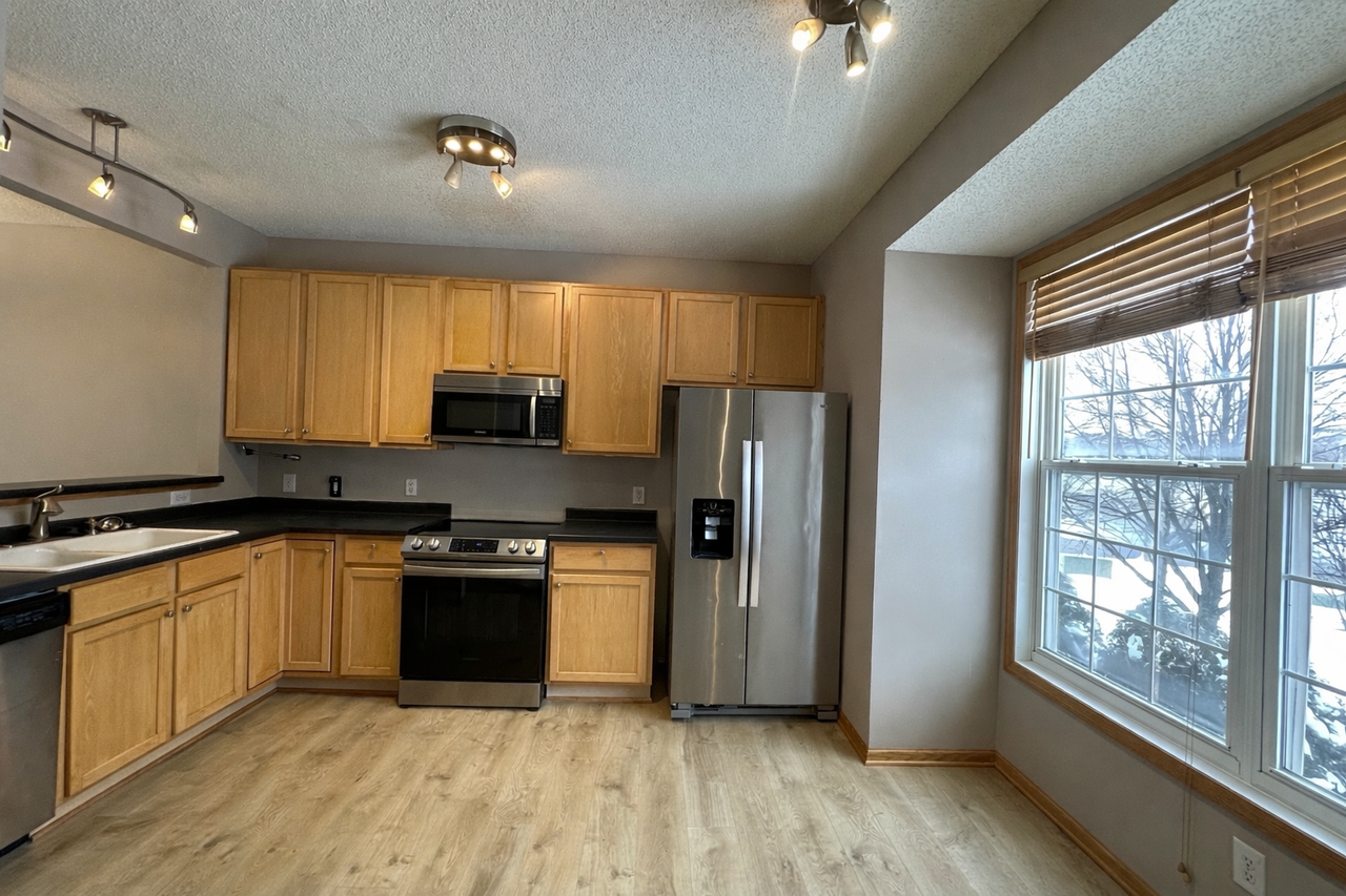 405 Village Pkwy #0 - Photo 7 of 37