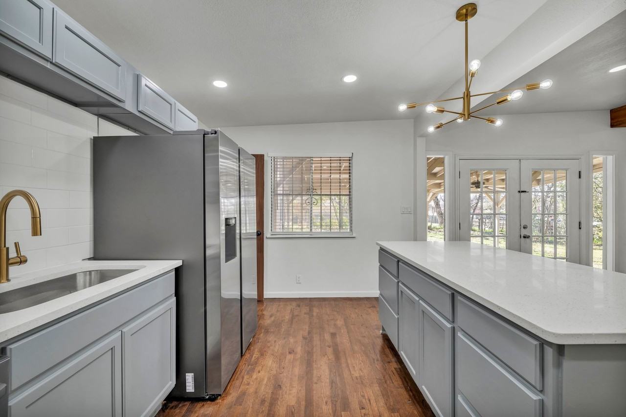 2218 Terrace Dr - Photo 6 of 25