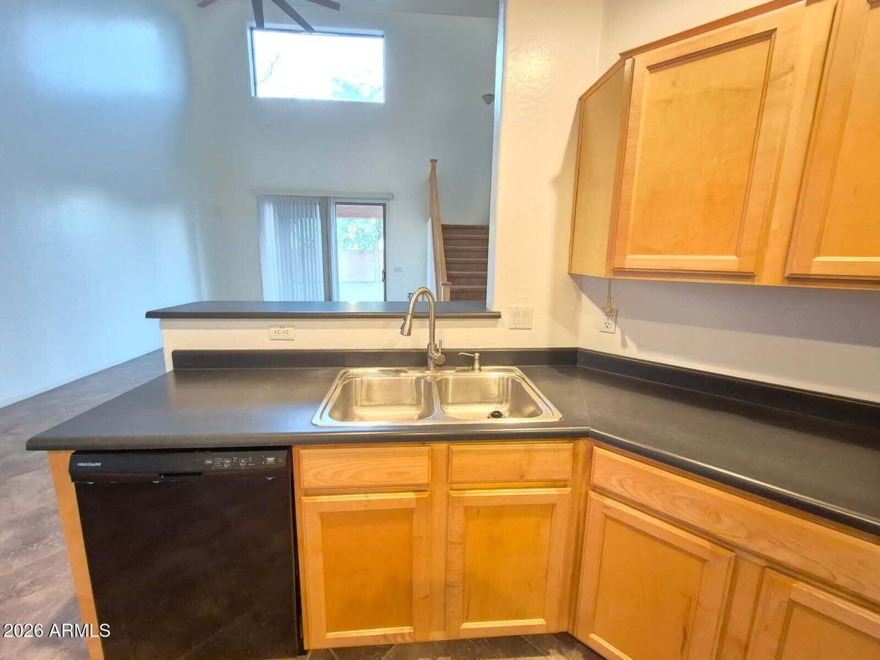 16438 N 72nd Ln - Photo 5 of 20