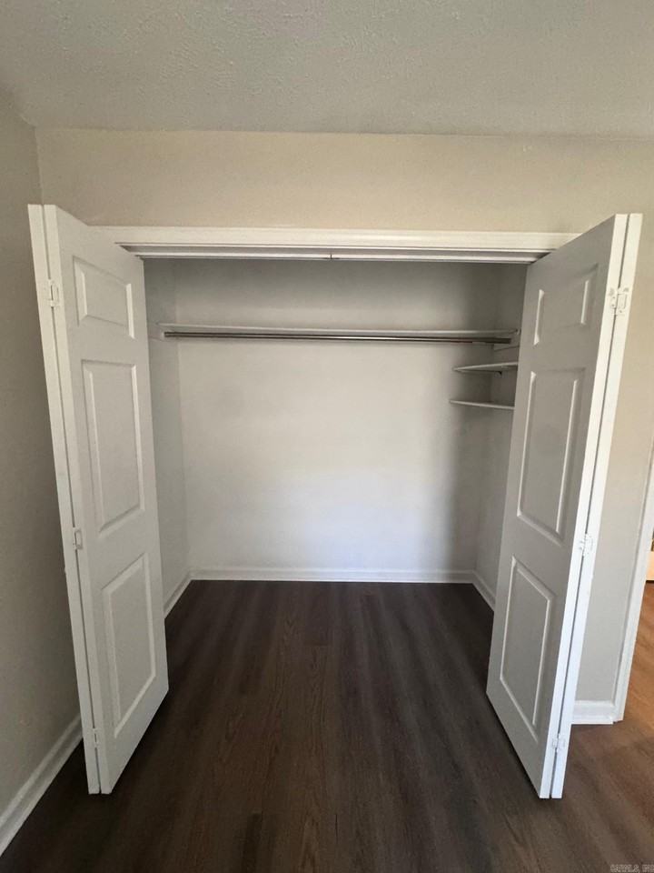 14166 Joan Dr - Photo 6 of 11