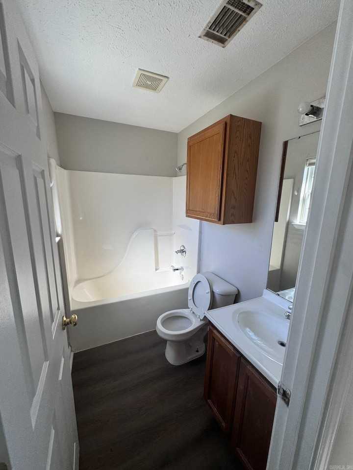 14166 Joan Dr - Photo 7 of 11